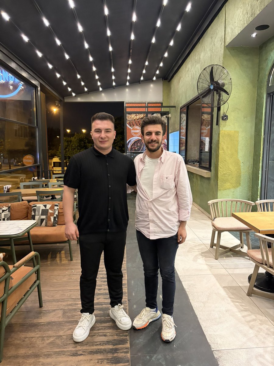 EmirhanKayarr1's tweet photo. Genel Merkez Gençlik Kolları Sağlık Politikaları Başkan Yardımcısı, değerli dostum Mert Yüce’yi güzel Adana’mızda ağırlamaktan büyük mutluluk duydum. Keyifli sohbeti ve samimiyeti için kendisine teşekkür ederim.
@SUzkurt 
@trmertyuce https://t.co/XNZ8xHWuT7