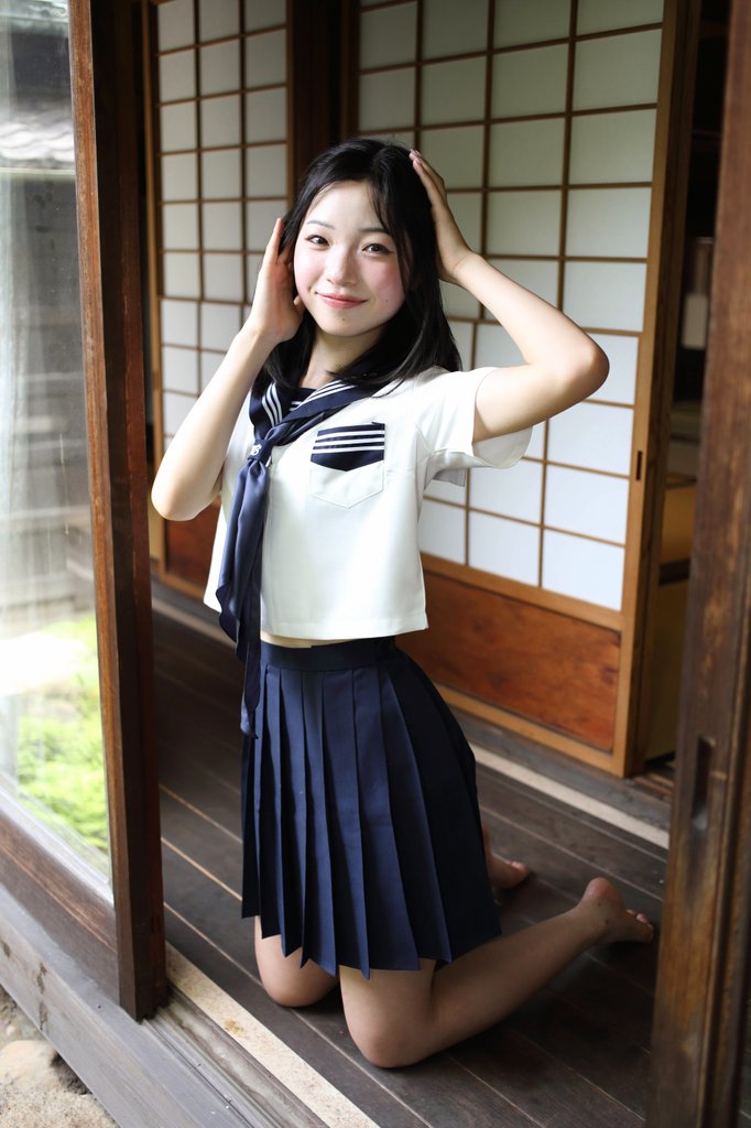 senriii7676's tweet photo. 今日も一緒にがんばろ( ›⩊‹ )

 #ポートレート  #撮影会  #被写体 
 #セーラー服  #制服 https://t.co/vTZU3eBopb
