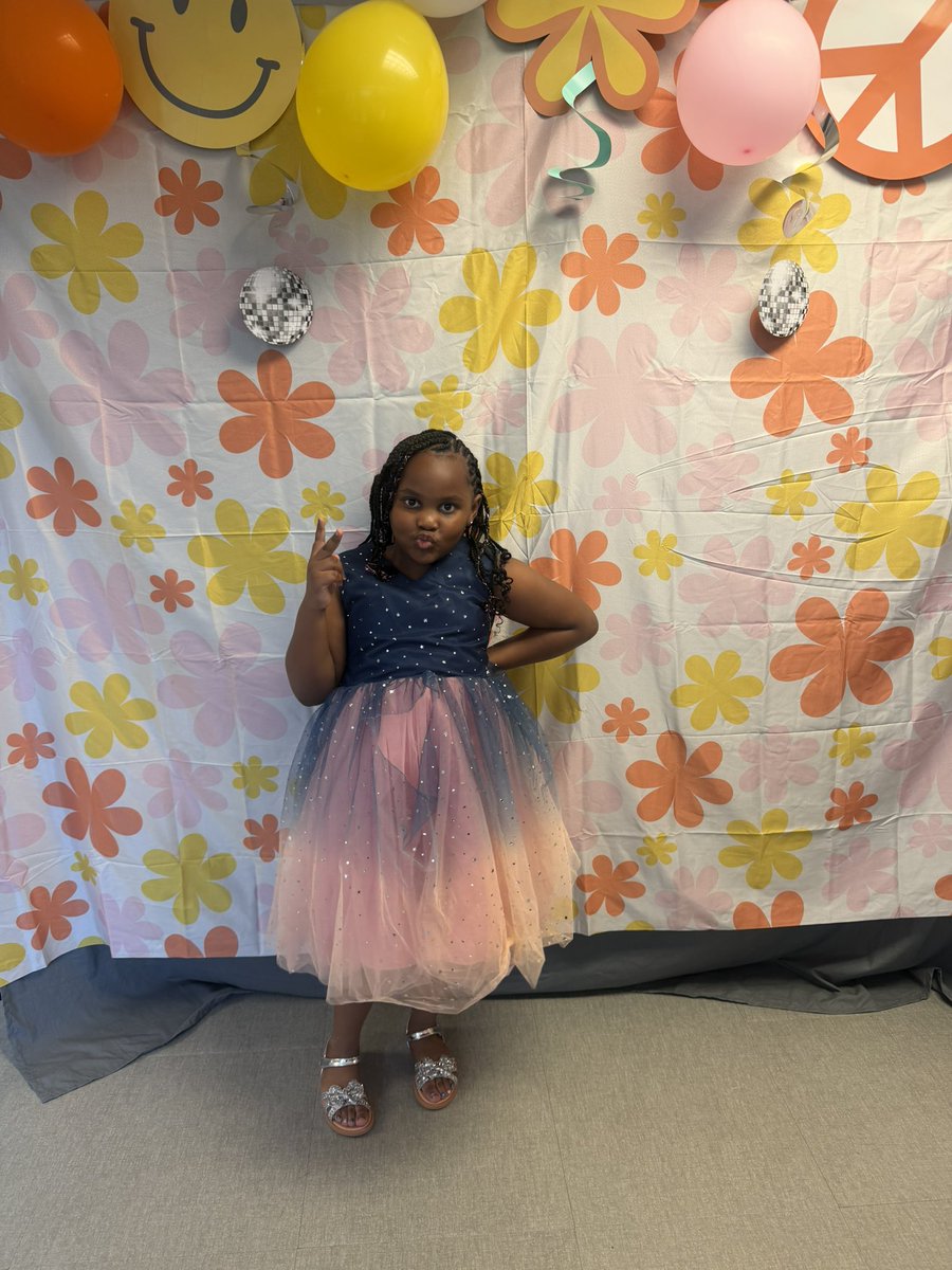 Trkoreannn's tweet photo. Let’s go to Kindergarten Nema💕🤏🏽 https://t.co/dAz6GSmdc7