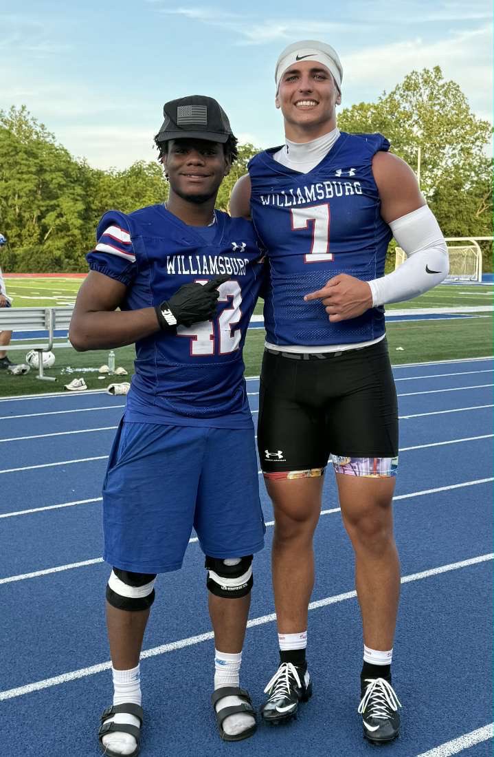 grayrobinsonsr's tweet photo. Led the Entire 7v7 in Benching vs Taft and West Clermont for All Positions!💪
@BurgFBCoach 
@BurgAthleticsAD 
@WilliamsburgFTB https://t.co/ld4aheJ0N1