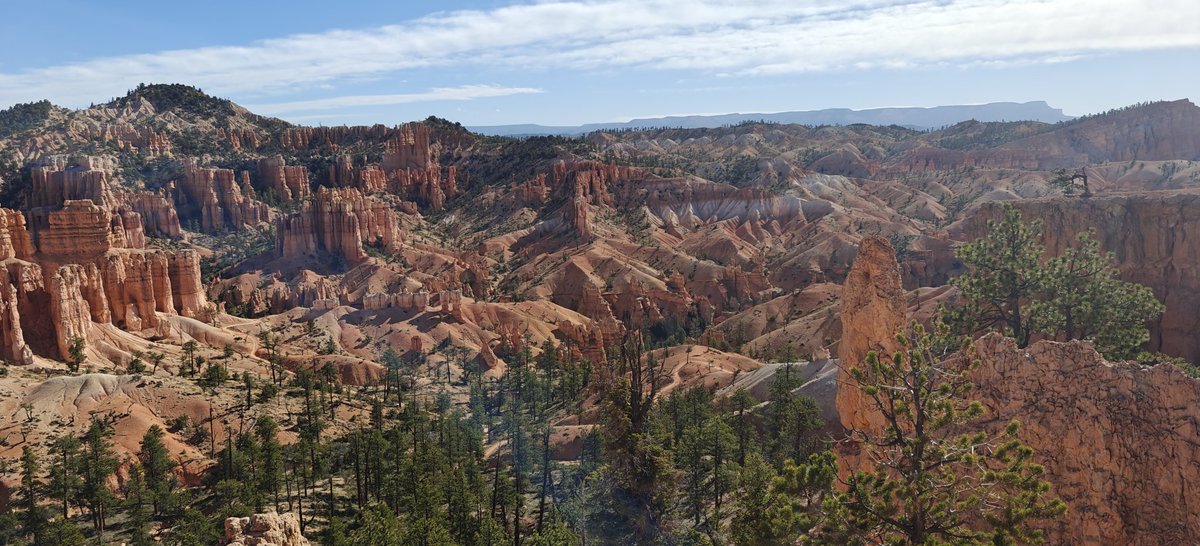 WorkingHardInIT's tweet photo. And I hike ... https://t.co/ix6hmZbSA0