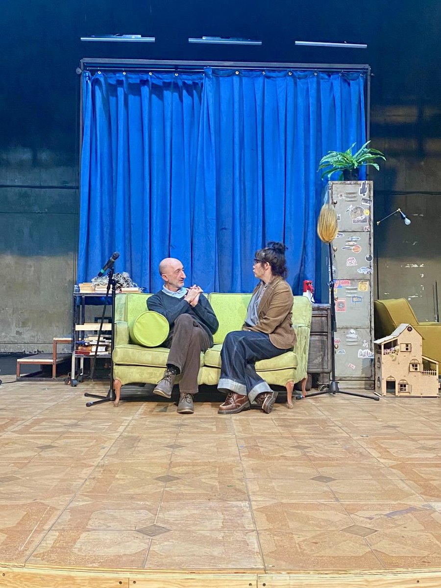 teatrounam's tweet photo. ¿De qué estarán hablando Boris Schoemann y Angélica Rogel? 🤔

Están afinando los últimos detalles para el estreno de EL PESO DE LAS HORMIGAS 🐜, este sábado en el Teatro Juan Ruiz de Alarcón. 

🎟️ ¡Consigue ya tus boletos! https://t.co/ggf2xP7e71 https://t.co/jXtTxV72lJ