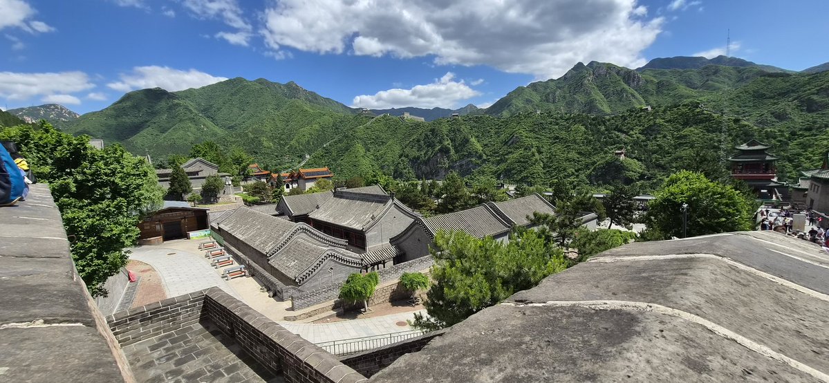 UsetsuRin's tweet photo. Day 7? Basically last 2 day, A bit great wall, Summer palace, A famous market, and me collecting some of my favorite stuff https://t.co/2osBVbSlzP