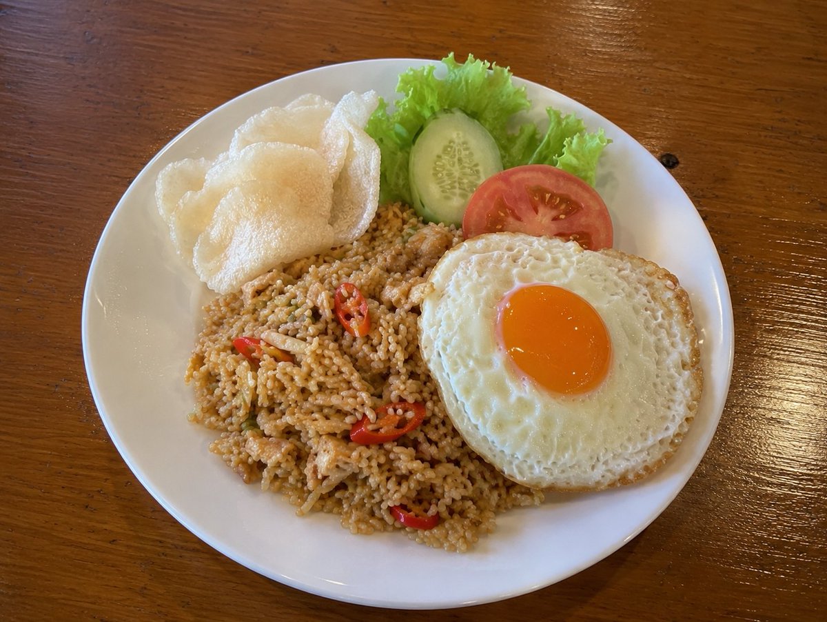 sakehouko's tweet photo. おはましも☀
今日は エスニックの日🌮
暑くなってくると、辛い物やスパイス系のご飯が食べたくなります😆🔥
華金、ゆるっと乗り切っていきましょう✨
今日もよろしくお願いします！
#企業公式が朝の挨拶を言い合う
#企業公式相互フォロー https://t.co/DOpyNDc58V