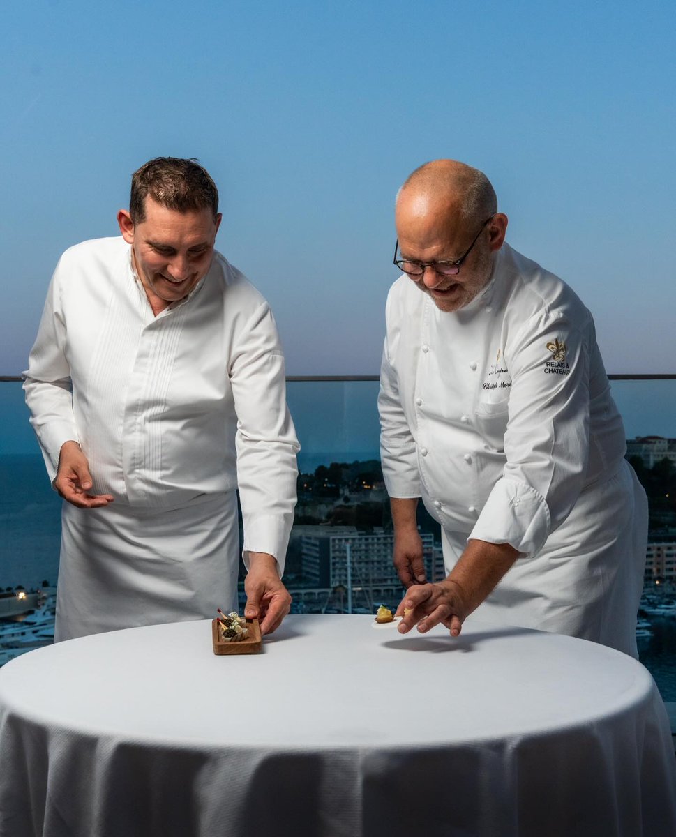 MonteCarloSBM's tweet photo. A glimpse of a unique evening at the second four-hands dinner of the Festival des Étoilés 2026 at Le Grill. Dominique Lory and Chef Christphe Moret came together to create a dining experience, celebrating gastronomy and creativity, with breathtaking views: https://t.co/rMvzcrQ97b https://t.co/nJyC8V5xsf