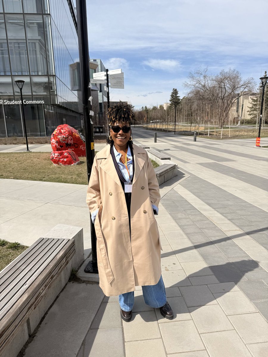 Sin_Ducr's tweet photo. J’ai eu l’immense plaisir de participer au Congrès de l’Association canadienne des études latino-américaines et caraïbes (CALACS) pour y présenter ma recherche sur les femmes « Madan Papas » en Haïti. https://t.co/C4IIneiZoq