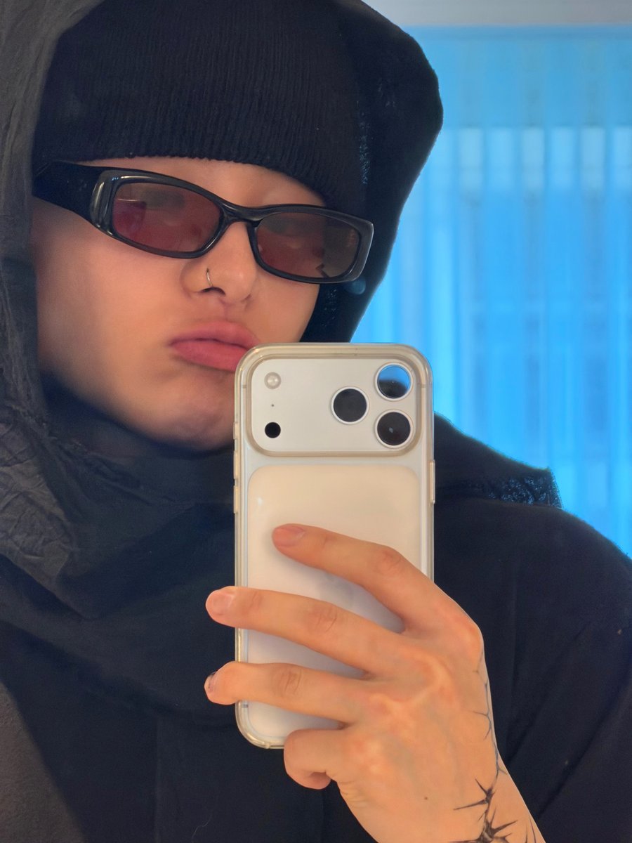 JihoonWeverse's tweet photo. 2026. 03. 05          

#JIHOON #지훈 #ジフン 🐶📷 https://t.co/PkAoTCn6Cw