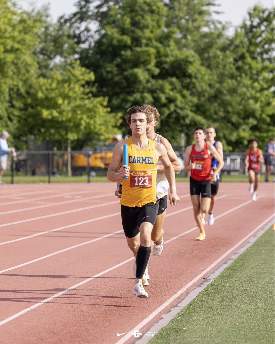carmelboystrack's tweet photo. Pace setter.

#gohounds https://t.co/CK2mYkn8Az