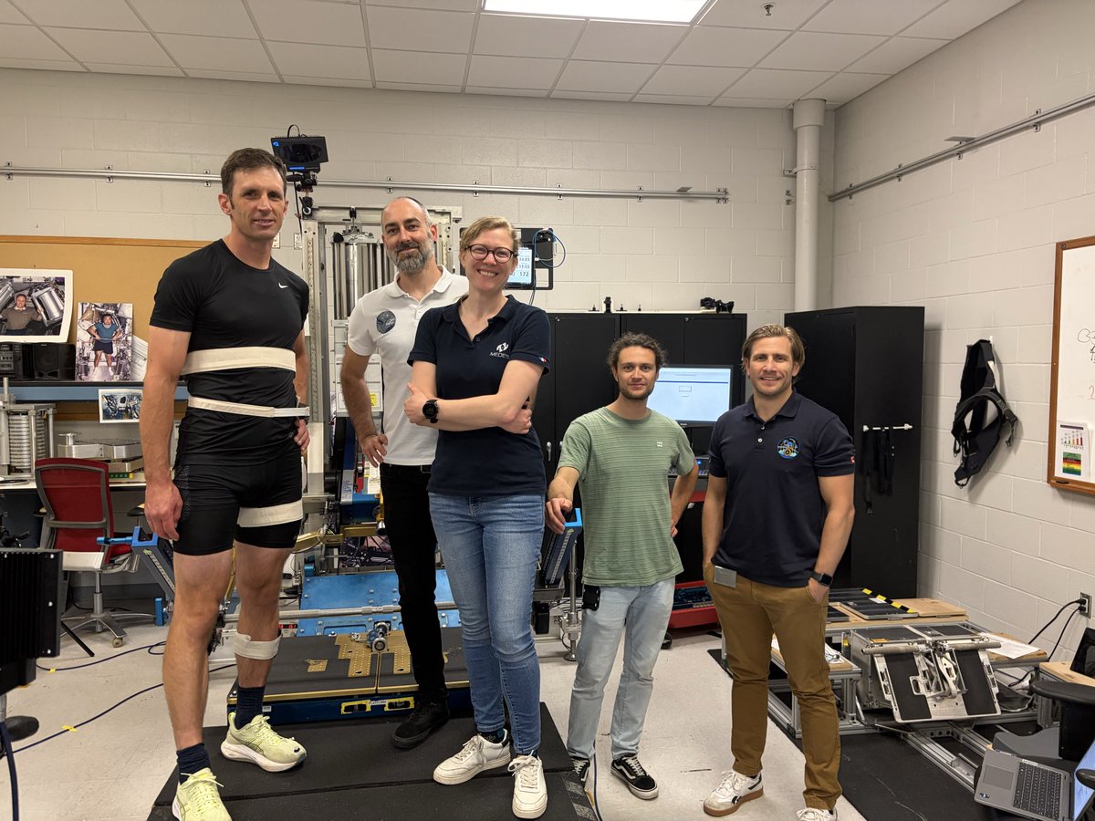 Astro_Kutryk's tweet photo. Long science day: new bone scans for the @UCalgary study, meeting with an ophthalmology team from Montreal, transferring samples between space freezers, and working on exercise techniques for long-duration flights. https://t.co/V244QqSJpq