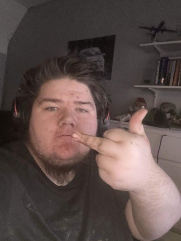elder_lime's tweet photo. F-face reveal g-guys pwease don’t unfollow 😖👉👈 https://t.co/mj4LWfK6Bb