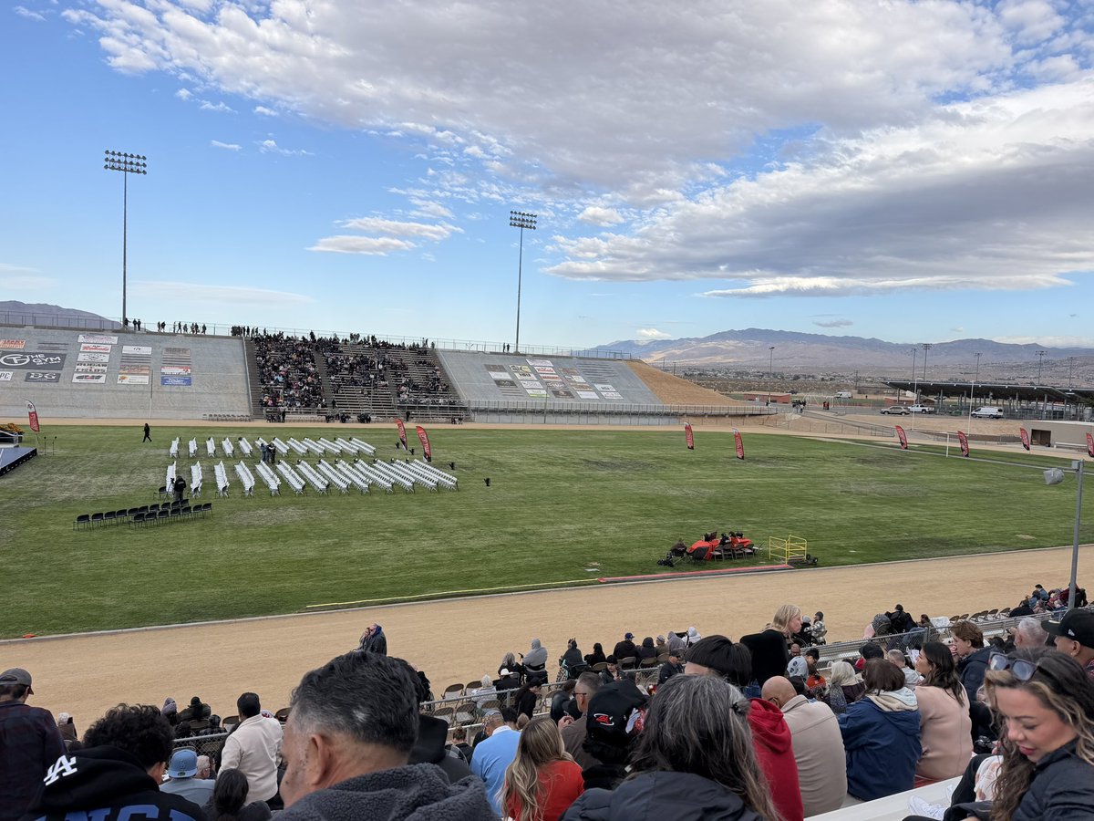chriscfore's tweet photo. Apple Valley High Graduation! https://t.co/eHYgOSfNR8