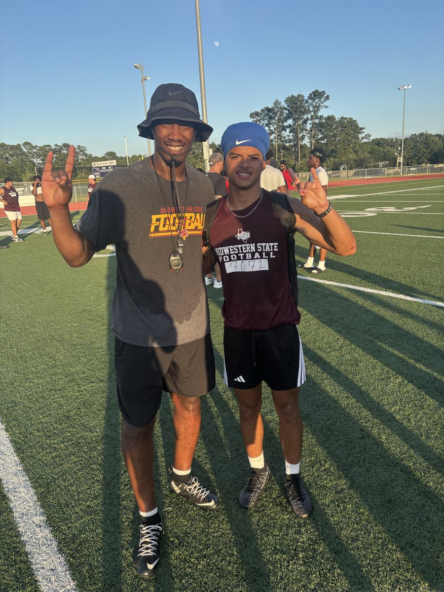 Nico0938's tweet photo. i am blessed to receive my first offer from midwestern state can’t wait to see what the future holds #STANGSUP https://t.co/AzbpbXsPcF