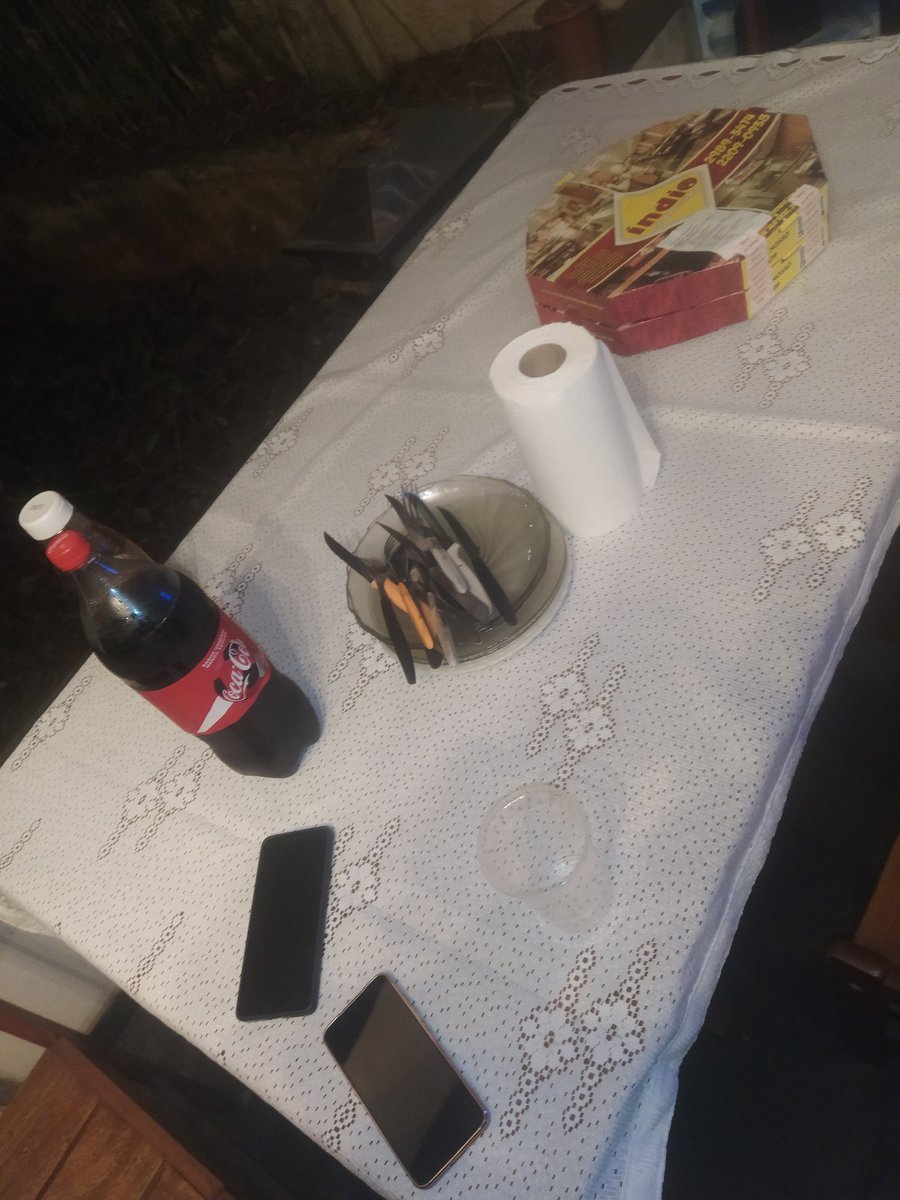 batyuri's tweet photo. Noite De Pizza Na Área De Churrasco
#pizza #noite #night #churrasco #areadechurrasco #jacana #role #roles #rolezin #rolezemo #roledequinta #quintafeira #quintou #quintemo #batyuriplays #emo #emocore #emocute #emobr #emolife #emostile #emoenby #emoscene #emoroles #rock #alt #rawr https://t.co/we4h0x4Dkq