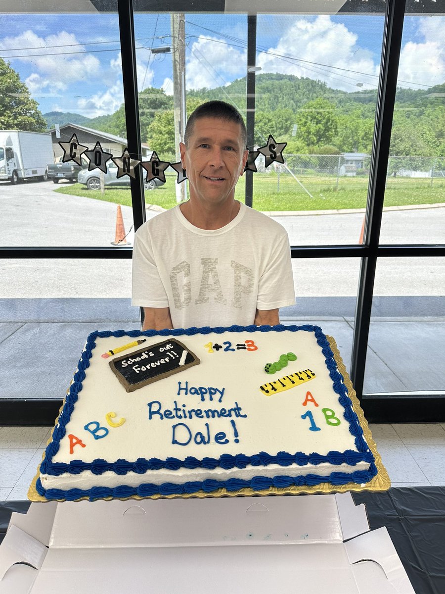 Ahinkle36's tweet photo. Today marked the end of an era for Dale Hoskins. After 31 years of teaching, coaching, mentoring, and investing in the lives of so many, he has officially decided to retire.
Thanks for the memories Coach! @KEDC1 @passport2lead  @BCSDistrict @DaleHoskins2 https://t.co/si0vIhLro2