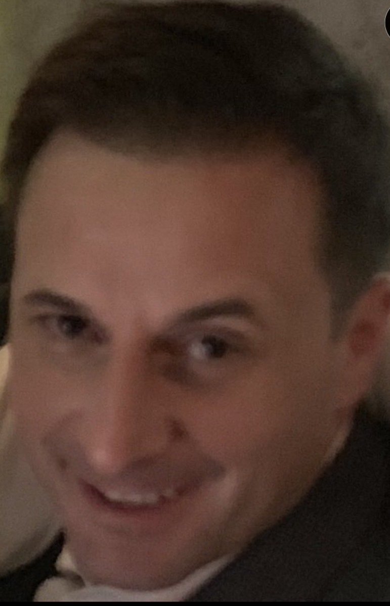 BezStraga tweet media