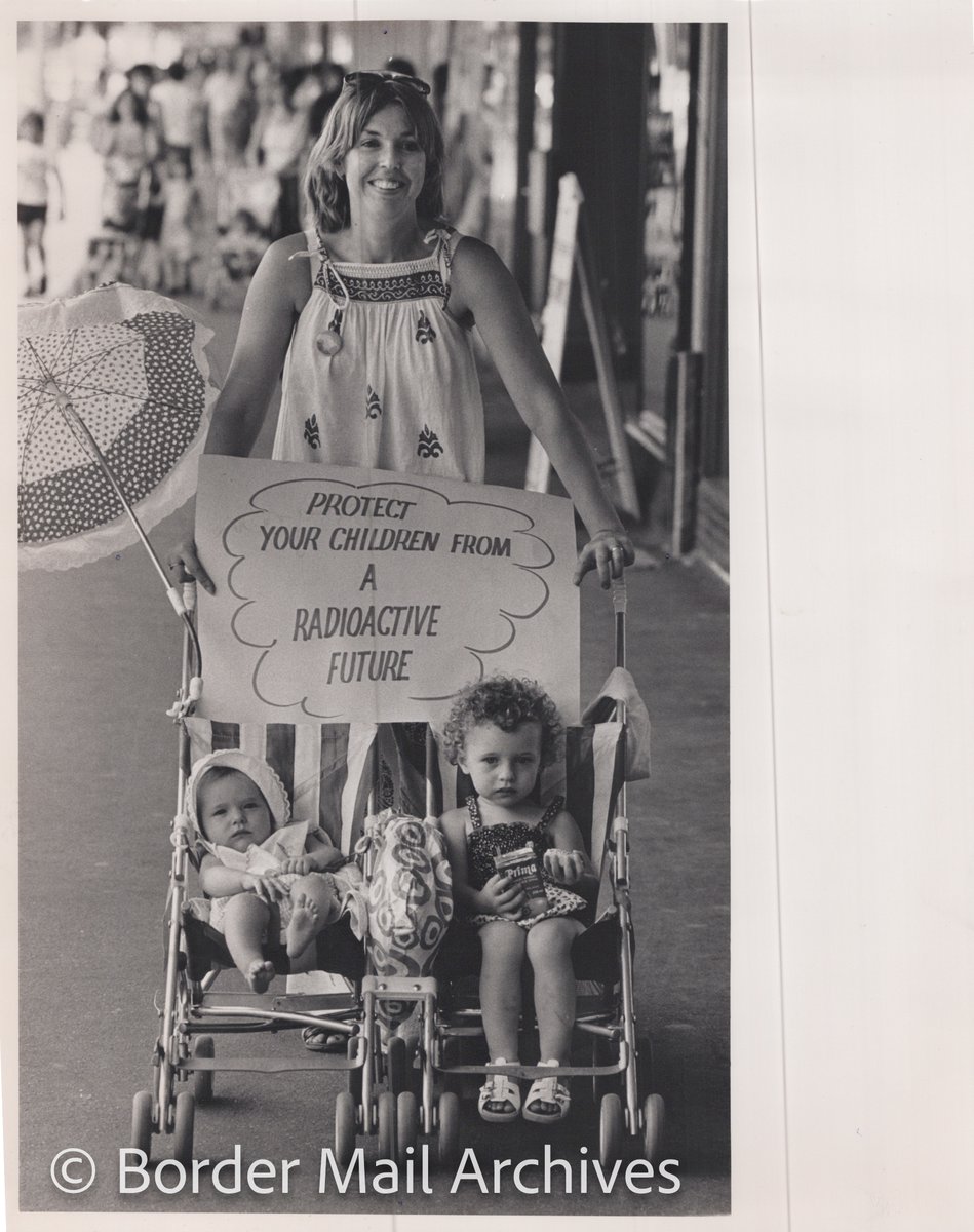 MarkJesser's tweet photo. A selection of old photos I've scanned this week from the @bordermail archive https://t.co/k4SG28pOng
