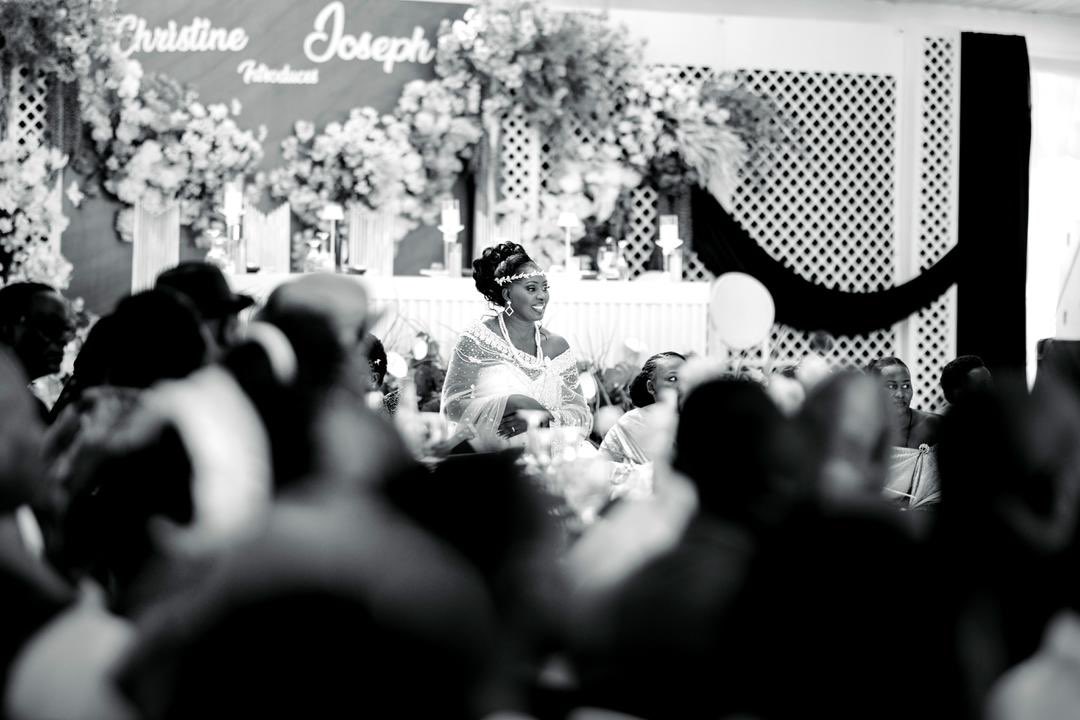 236Events's tweet photo. Flashback Friday to Joseph and Christine’s stunning traditional ceremony, captured in timeless black and white. 🖤 ✨ #FlashbackFriday #TraditionalWedding #BlackAndWhitePhotography #236events https://t.co/9kA7poypNY