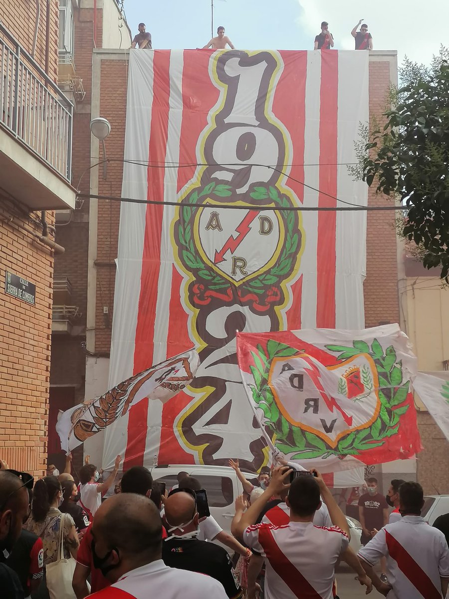 matagigantesNET's tweet photo. ¡Felices 102 años, Agrupación!
Nunca necesitamos ganar títulos para tener que celebrar algo. El simple hecho de que sigas con vida ya es motivo suficiente de celebración.
Seguiremos defendiéndote, le joda a quien le joda. https://t.co/rPJr6IE3Ma