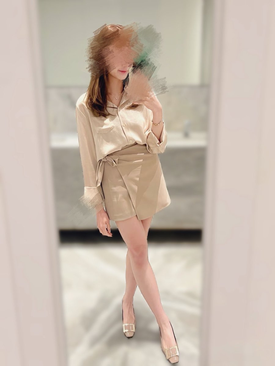 Sinnernplayer's tweet photo. 1 week ootd 🖤🤍🖤🤍
(冇得post 第 5 張 😤）

#港女 #hkgirls #ootd #OL #fetish #heels https://t.co/b5FkiBJdBw