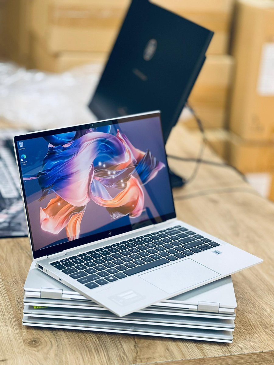 samsiria's tweet photo. Hp elitebook 1040 G7
Core i7
10th generation
Speed up to 4.9Ghz
RAM 32GB
SSD 512GB
Intel UHD graphics
X360 degree rotation
Touchscreen display
Display 14 inches FHD
Excellent speakers 
Free software installation

Tsh 1,480,000/= https://t.co/rLWhvD5bay