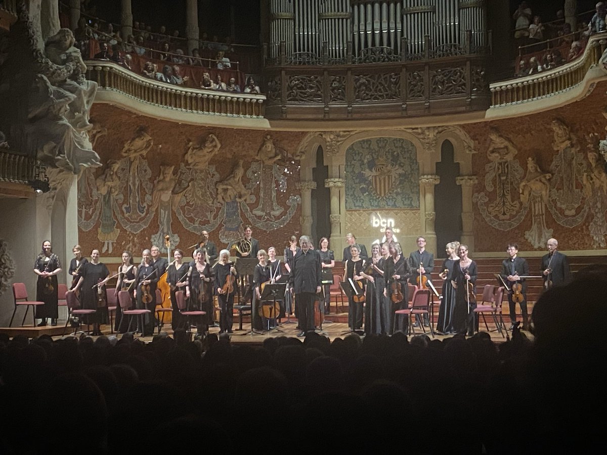 RBROSSA's tweet photo. Vetlllada Gardiner ahir amb Mozart i Haydn https://t.co/SmifsvJWPb