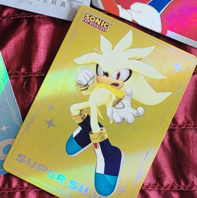 PrettyFluffyBoy's tweet photo. Silver cards! 🤍 https://t.co/Bx777LOkfS