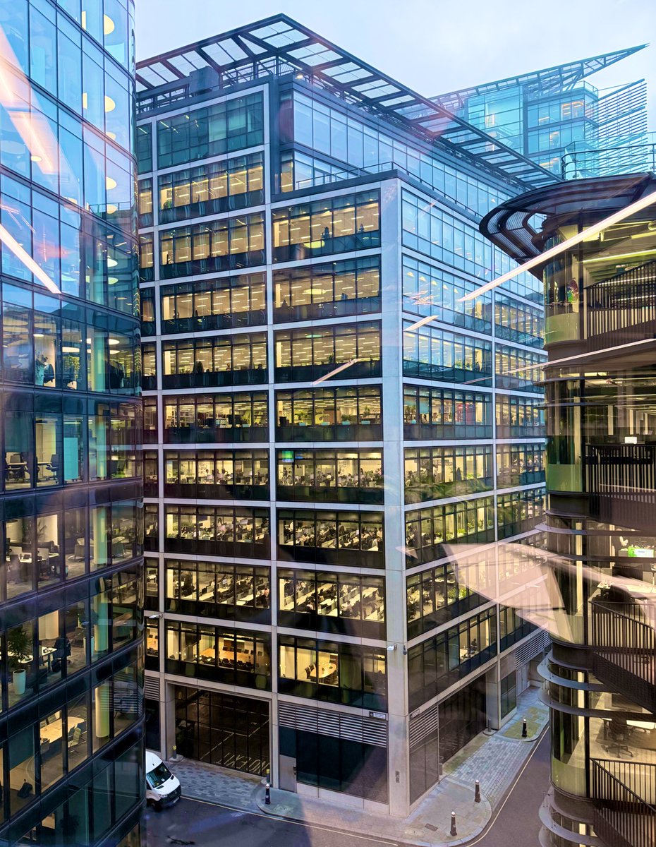 anishaah_'s tweet photo. Grateful for the opportunity to visit @DeloitteUK ✨ https://t.co/qMUPFjyalg