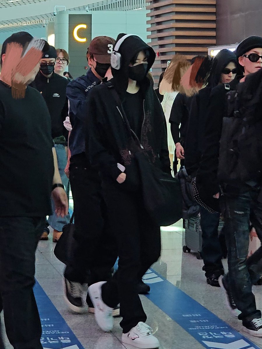 wowo_bread's tweet photo. 260529 인천 출국

키다리오빠🥺

#트레저 #treasure
#준규 #JUNKYU #ジュンギュ https://t.co/6obm4sQzL6