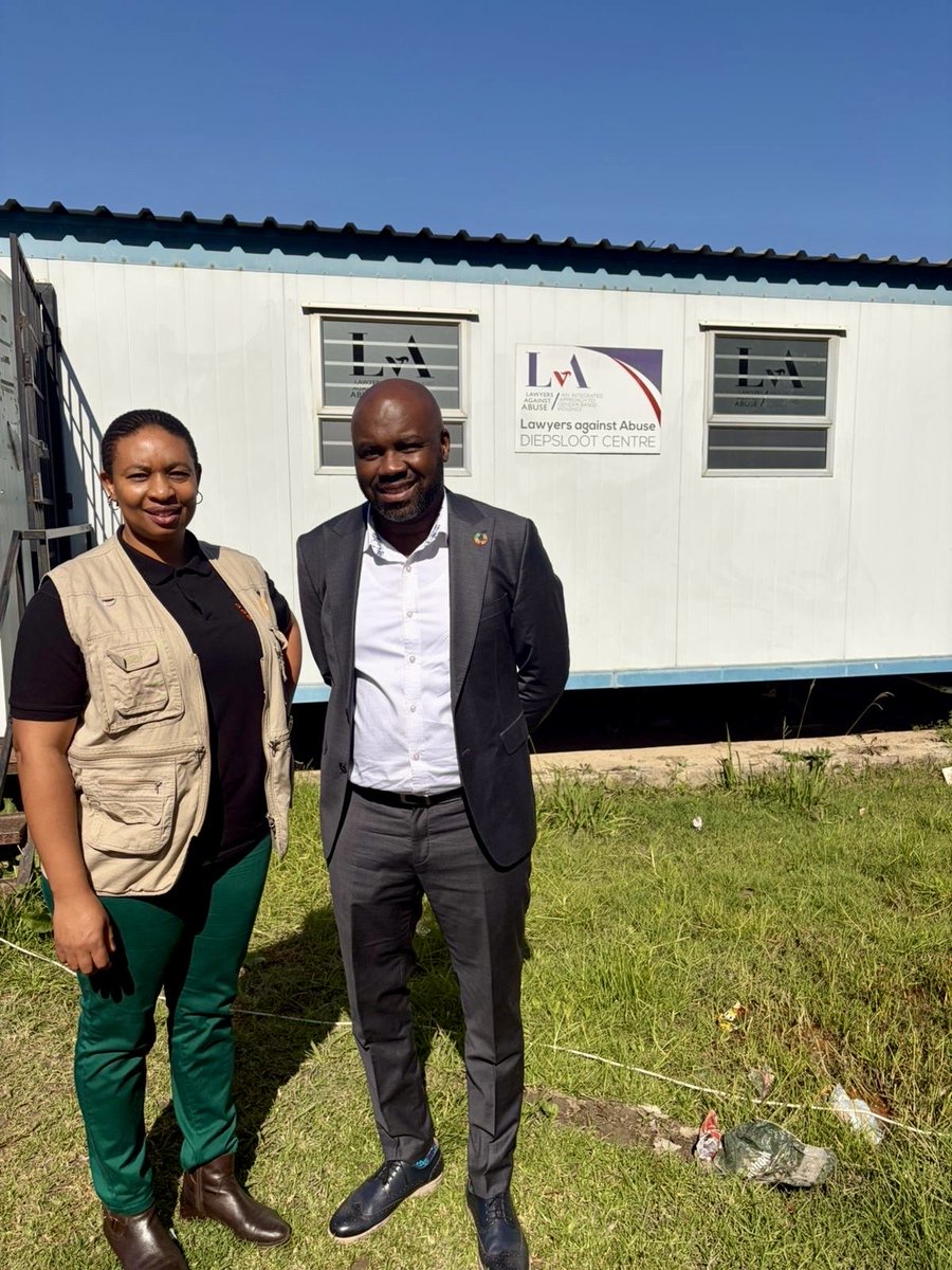 UNFPASA's tweet photo. Huge shout out to our incredible team🤝 
We recently donated equipment to two incredible organizations making a massive impact: 

Schola Amoris School: supporting their mission to provide specialized care and education. 

Lawyers Against Abuse:  aiding their critical work in providing legal and psychosocial support to victims of gender-based violence. @LawyersVAbuse 

Thank you for the vital work you do for our community! 🧡
