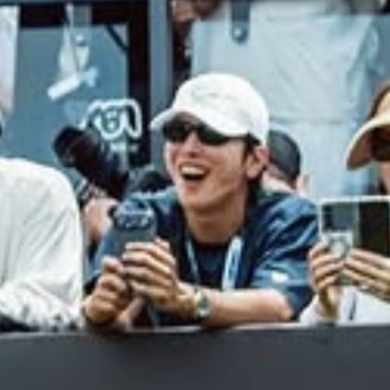 닢 tweet media