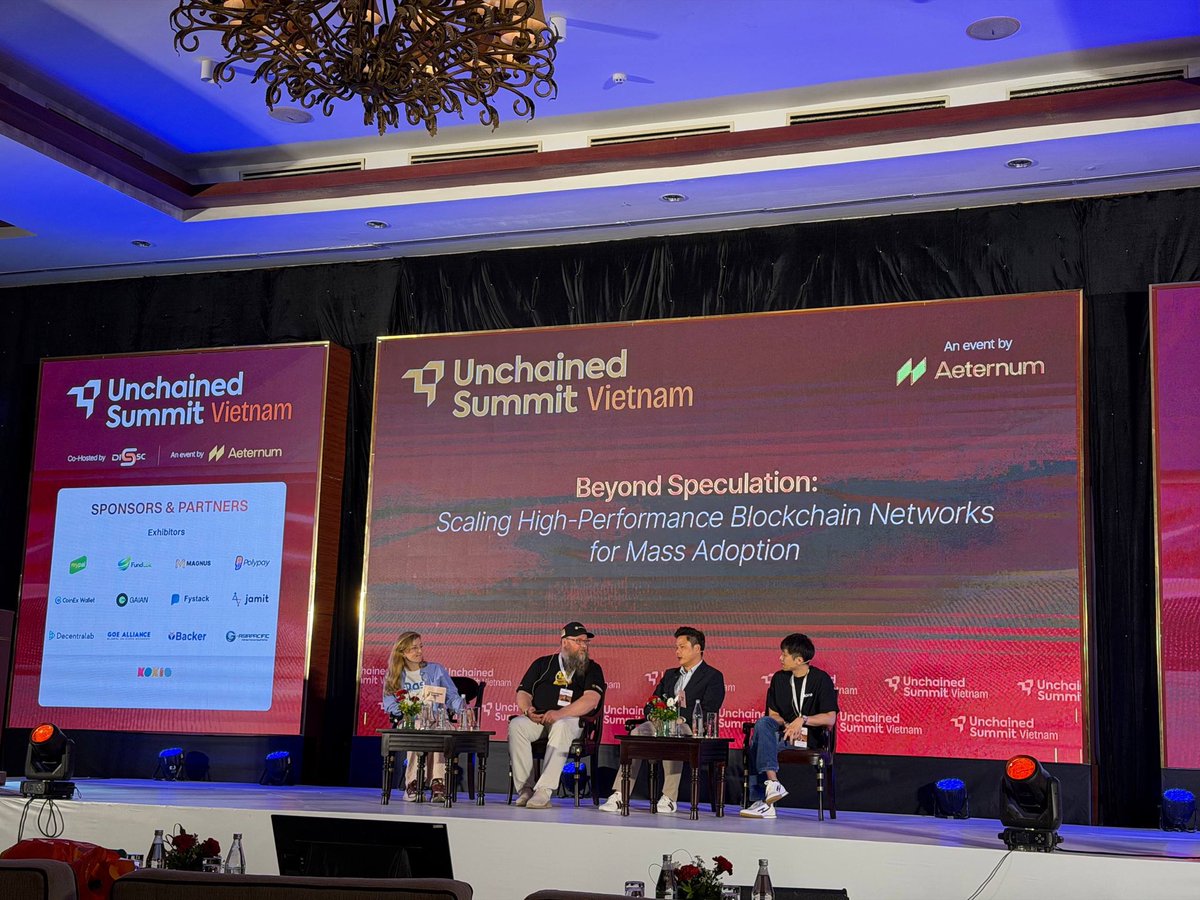 Nibel_eth's tweet photo. Was a pleasure to share the @UnchainedSummit stage with @DariaChernozub, @tjstebbing, and @jtchui_abroad to discuss the next frontier of blockchain scaling and mass adoption (yes of course we chatted about AI) https://t.co/LqHqaop7xV