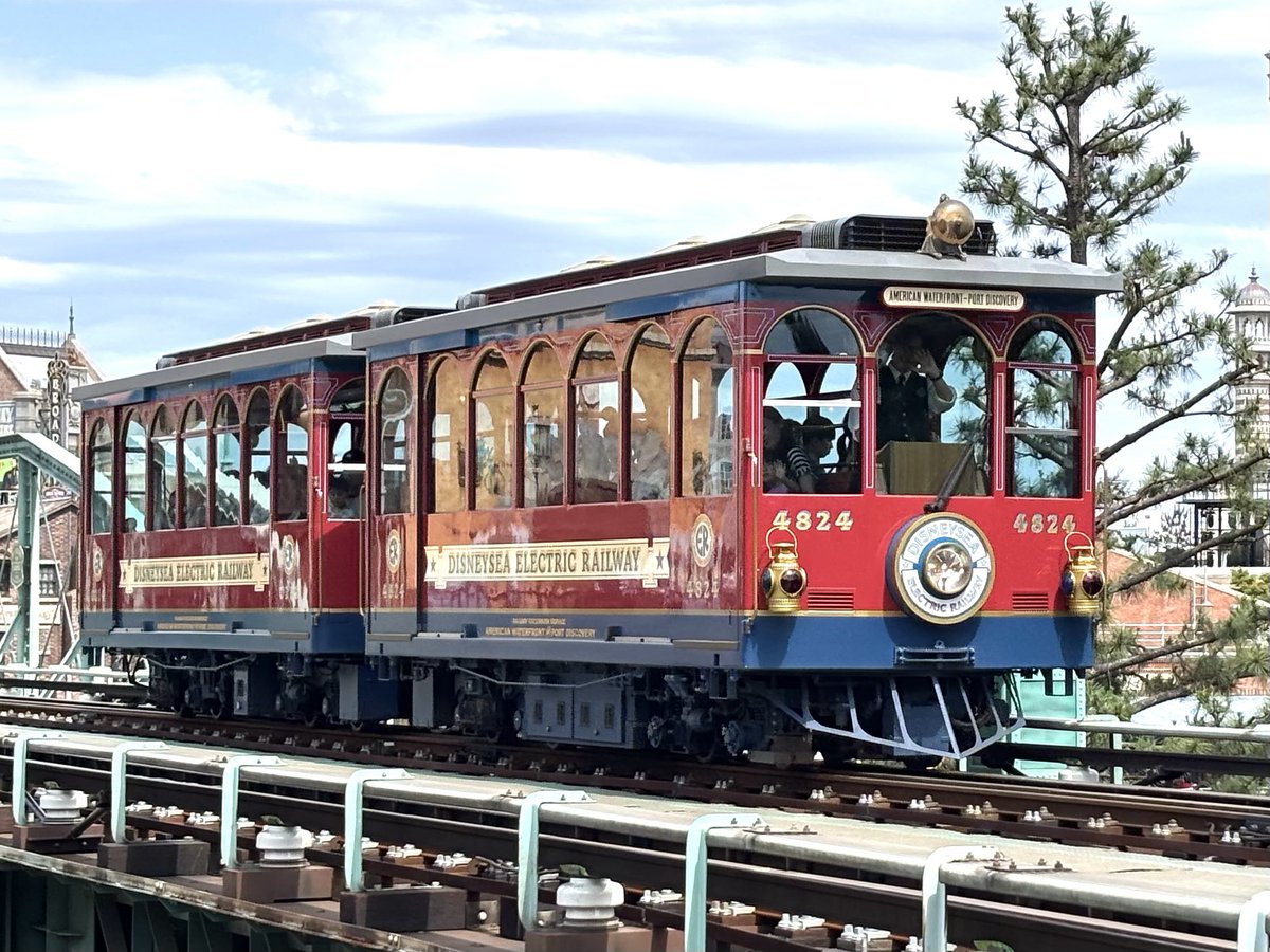 ディズニーシー・エレクトリックレールウェイ🚃 車両は日本車輌製で