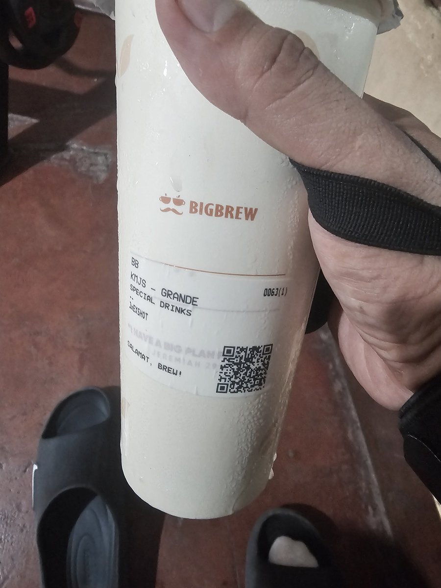 Workitoutboi's tweet photo. Dahil inantok na +3shots ng kape 🤣 #alterlaunion #alterpangasinan #alterbaguio https://t.co/yuMaYrge6J
