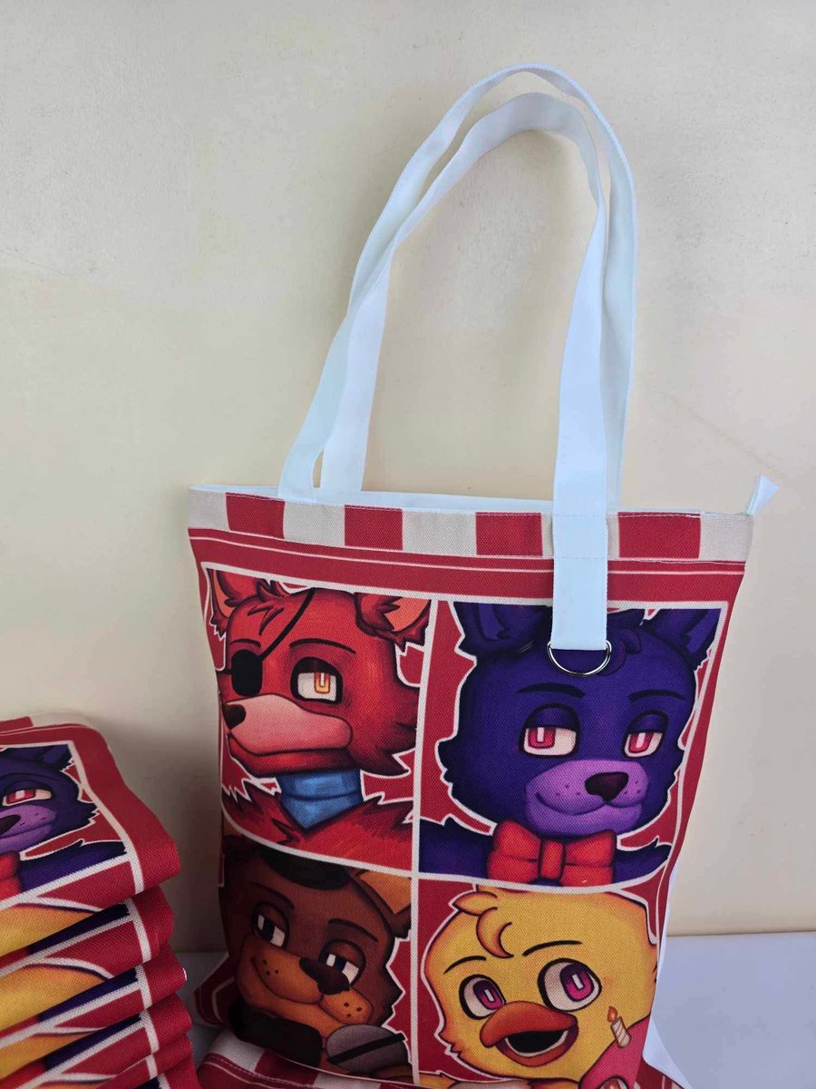 CelestialC340's tweet photo. Pics of the tote bags from my manu
#fnaf https://t.co/jlQKhSbmaL