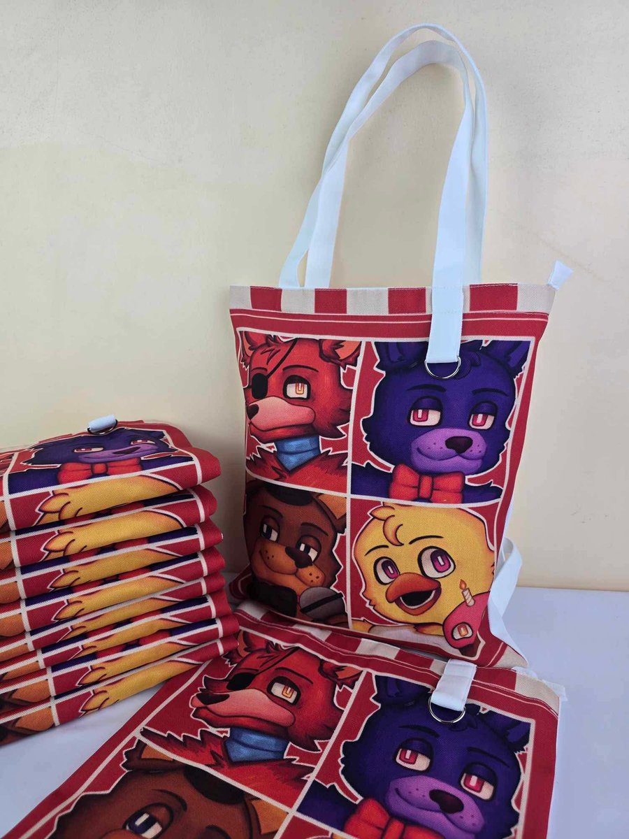 CelestialC340's tweet photo. Pics of the tote bags from my manu
#fnaf https://t.co/jlQKhSbmaL