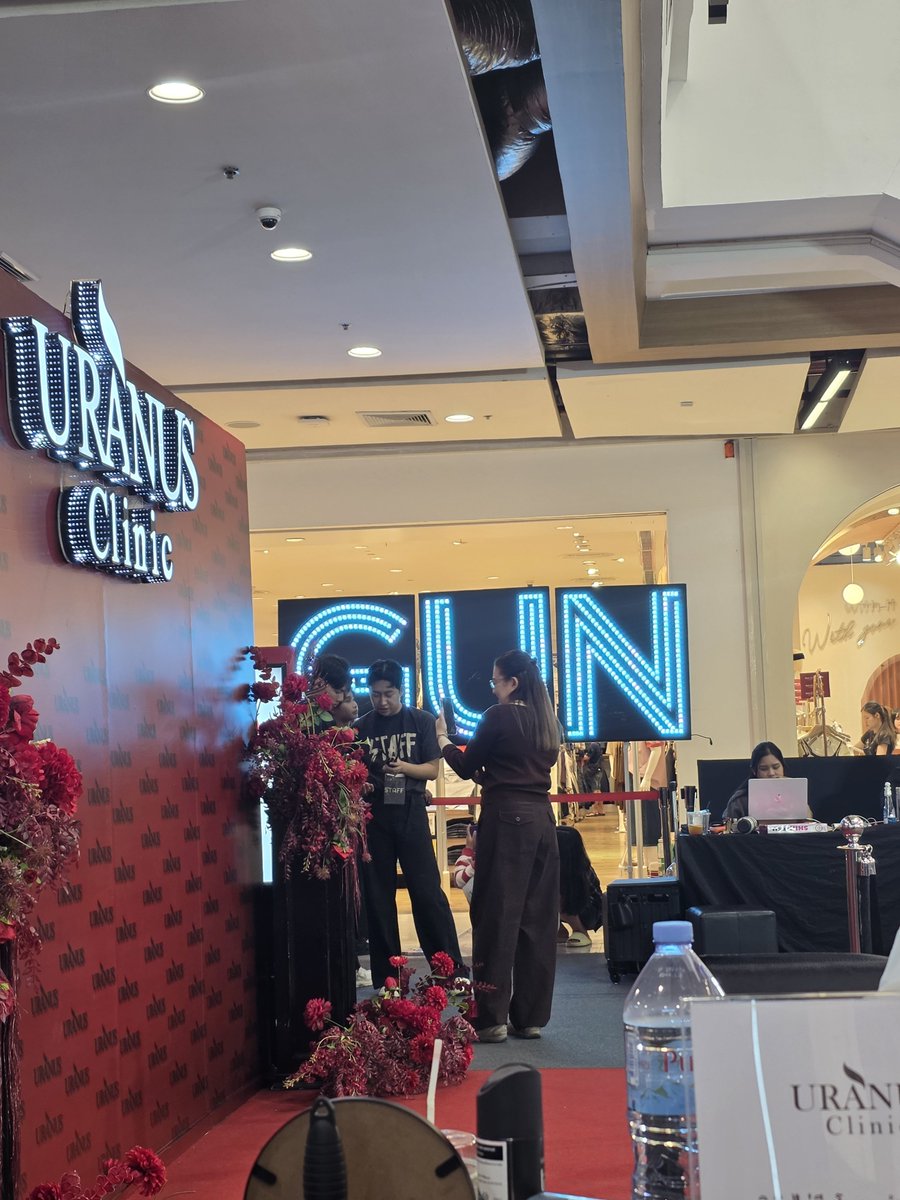 OGFORX's tweet photo. มาเลยครับลูก

URANUS PLK X GUN

#UranusclinicxGun
#กันอรรถพันธ์ #GunAtthaphan https://t.co/gp6ibCFxtf