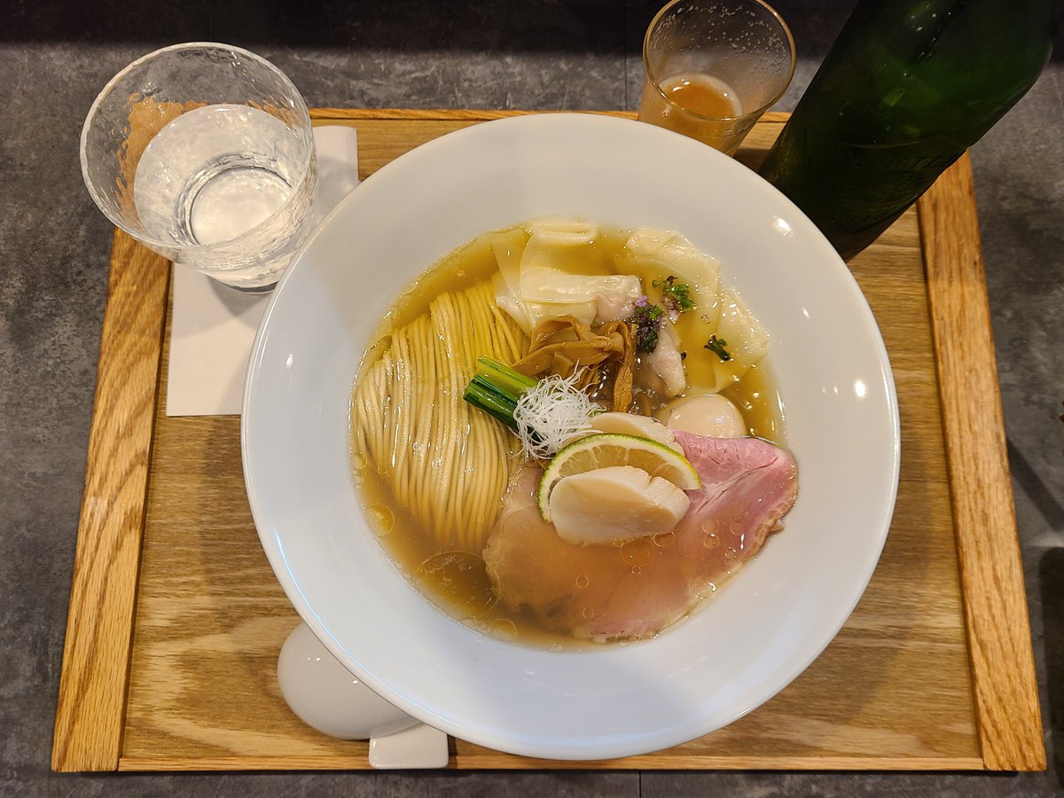 tomatomeshidayo's tweet photo. RAMEN MATSUI
特製塩、ピリ辛メンマ、ハートランド
暑くなってきたら塩ですね！毎回の変化が楽しみ！
3周年おめでとうございます。ご馳走さまでした。 https://t.co/cIJUojvrll