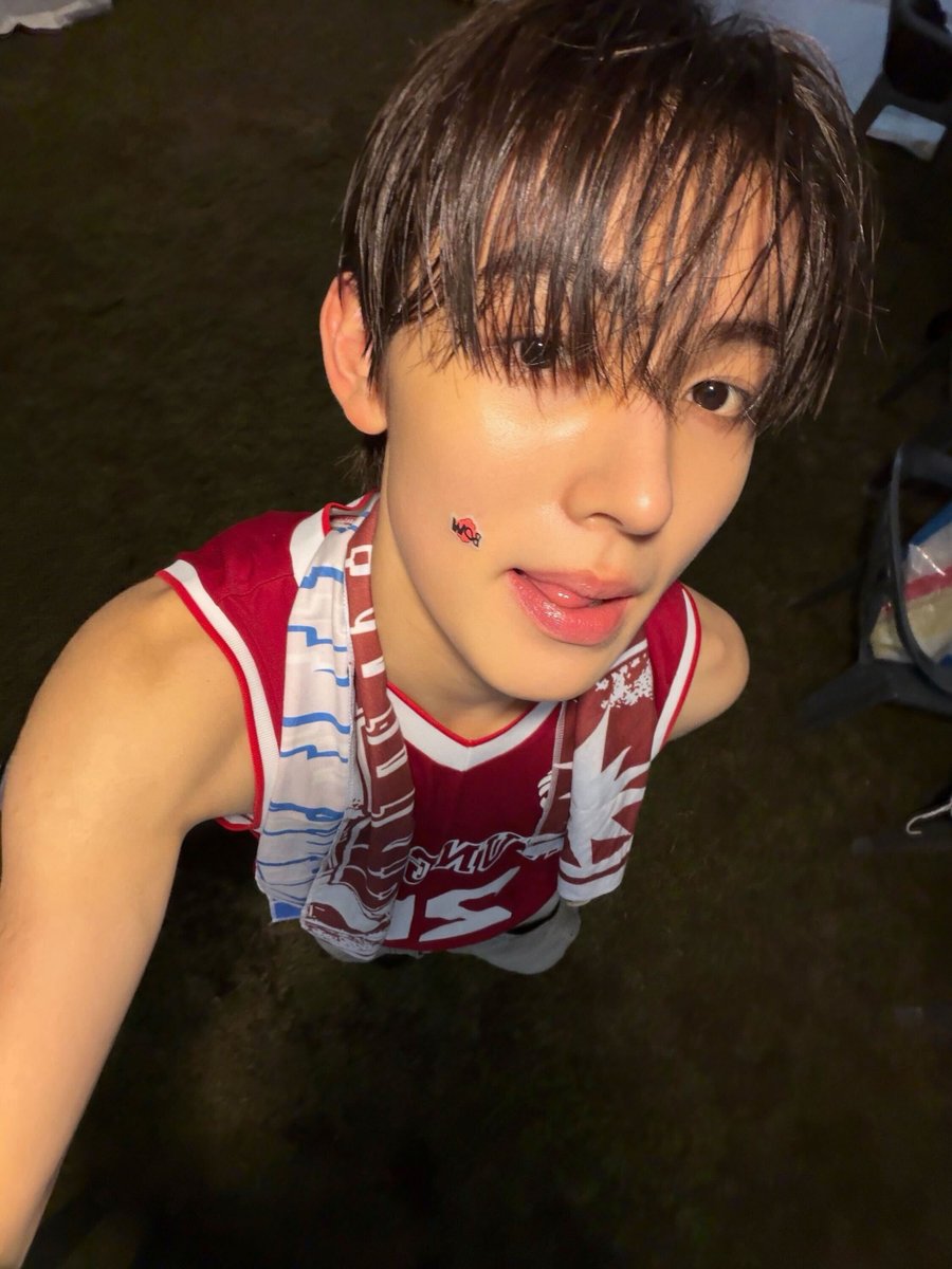 eshfiles's tweet photo. 260529 | SEONGHYEON WEVERSE UPDATE 🌟 

❤️‍🔥❤️‍🔥❤️‍🔥❤️‍🔥❤️‍🔥

#SEONGHYEON #성현 https://t.co/3zkGT9dGaM