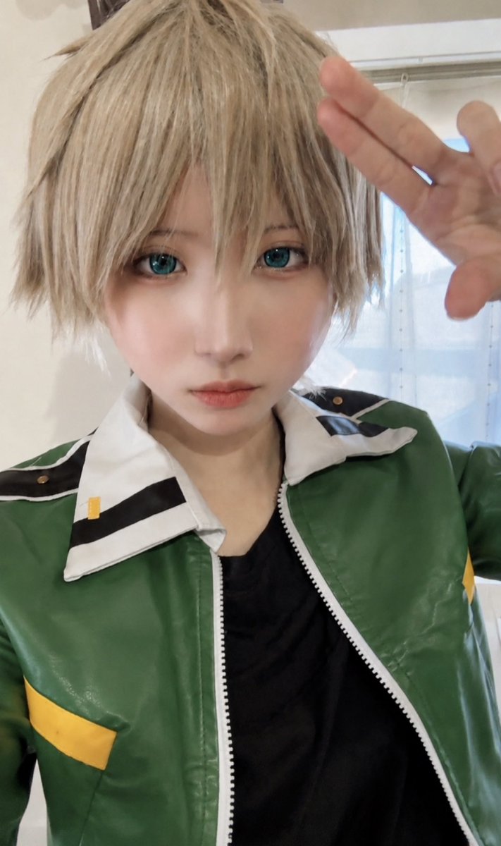 1515uoxou's tweet photo. バリ加工してるけどちゃんと男装もできます👍  あとはセノビックを飲むのみ https://t.co/1ueBcY9Cl2