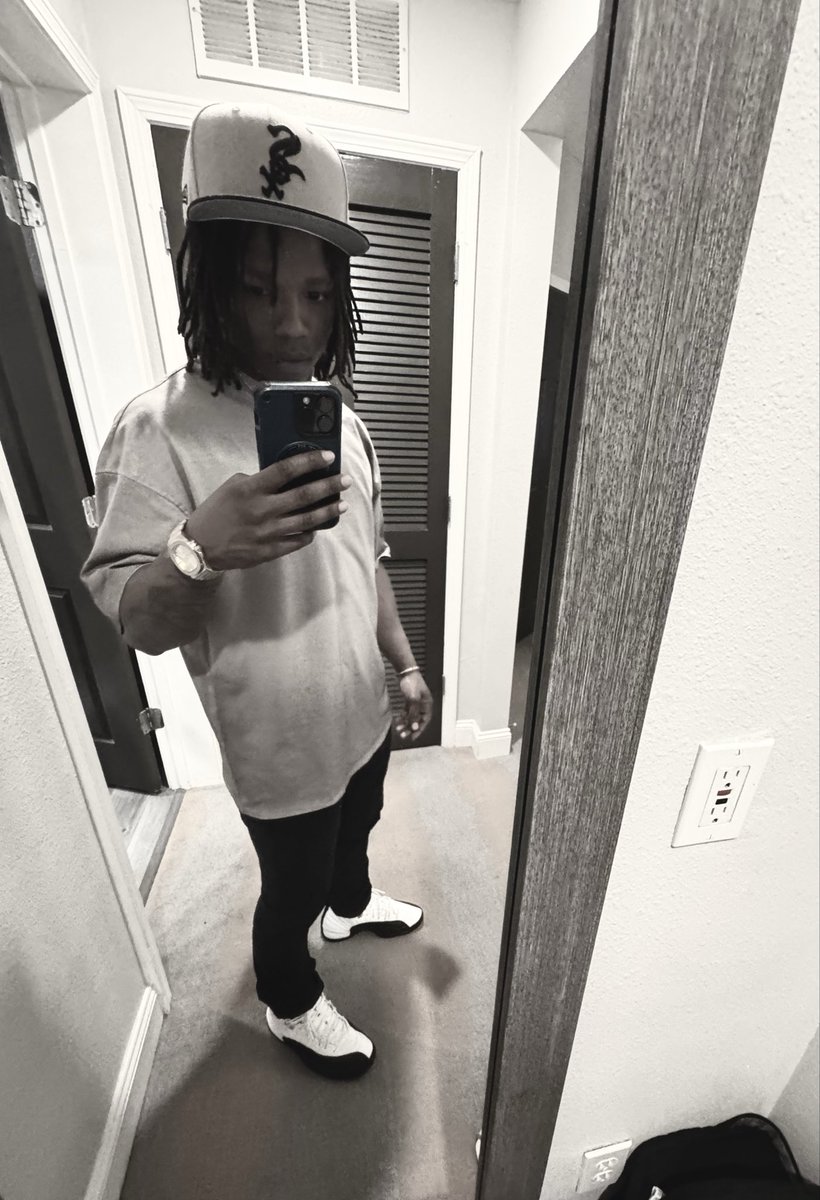 b4double0's tweet photo. 🖕🏾🖕🏾🖕🏾 https://t.co/Li9I6kXge7