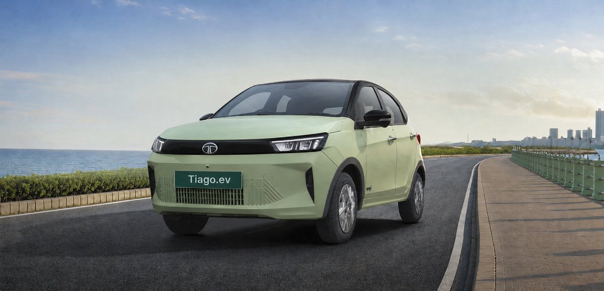 rk1708's tweet photo. Important for Tiago EV buyers

Just get this small modification done, small patch of black wrap will make your car look 10x beautiful and more people will definitely say WOWWWWWWWWWWWWW

#tiagoev #switchtoev https://t.co/wDet3xBzdy