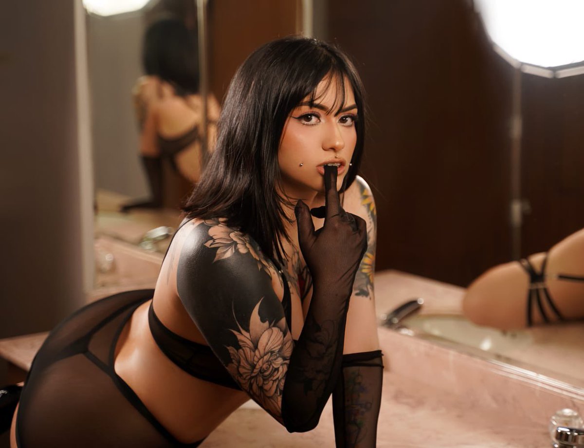 NovaraStudios1's tweet photo. 💋🔥

https://t.co/adpaDeyAtt

#latina #erome #nsfw #nsfwtwtًً #hot #wc #webcam https://t.co/Y1hkENr0D1