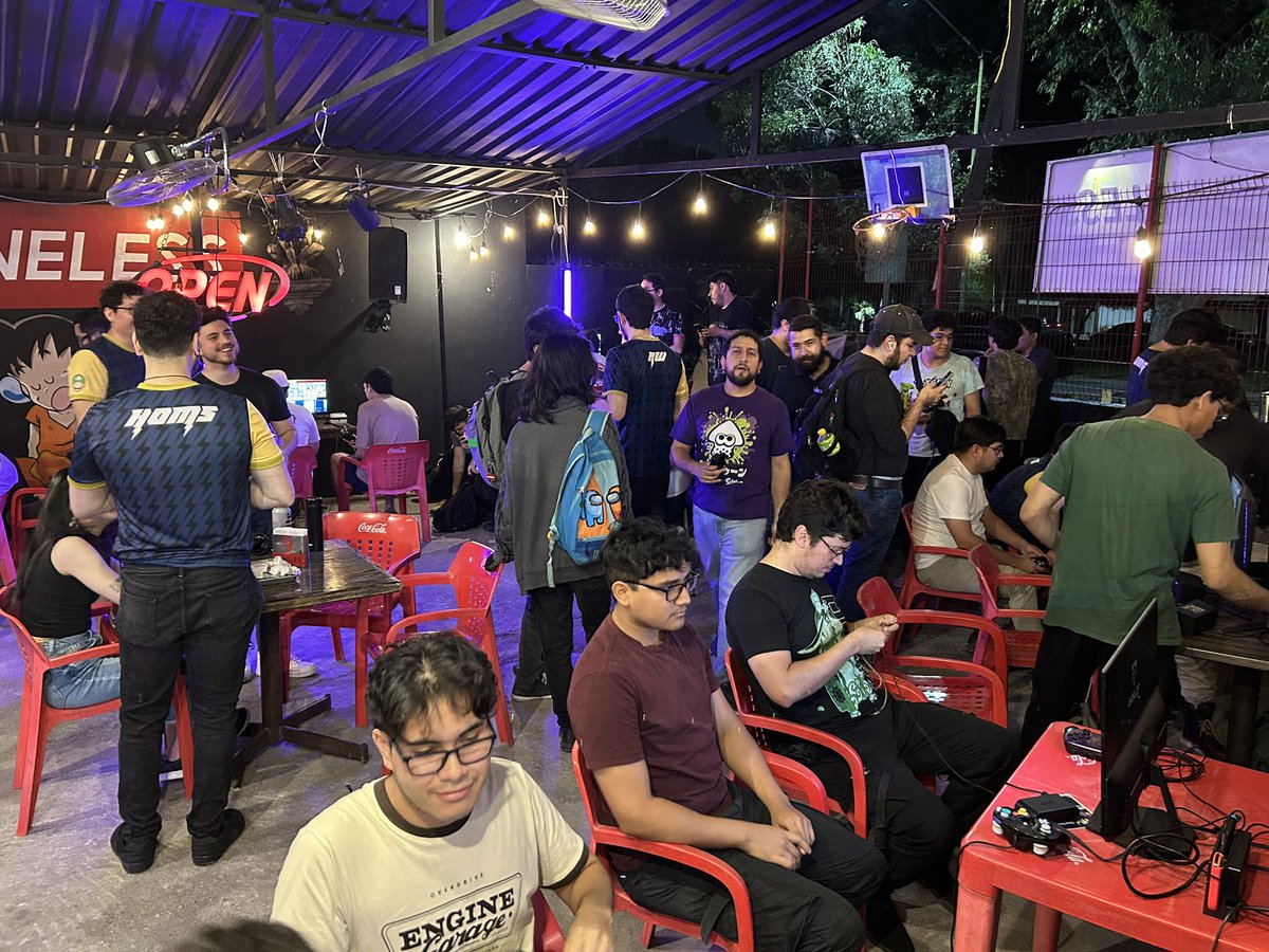 SHM_SSB's tweet photo. Muchas gracias a todos por participar y disfrutar con nosotros de otro torneo lleno de muchas emociones y buenos sets🤙🏻

Muchas felicidades a @SujuUriel por llevarse esta edición 🔥

⚡️Esto fue Smash &amp; Snacks 45!⚡️ https://t.co/AaOQtBQnHM