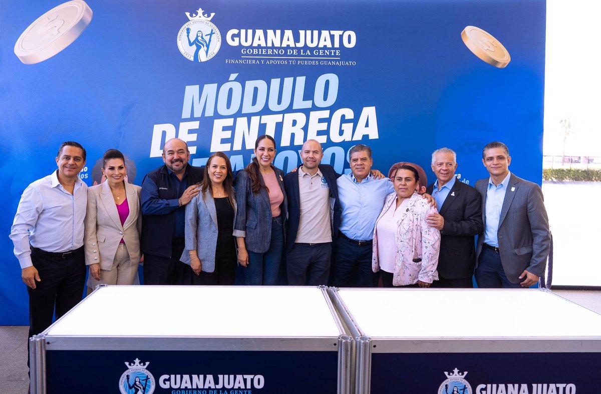 valladares_omar's tweet photo. La gobernadora @LibiaDennise entregó apoyos “Creemos en Ti” y reconoció a personas capacitadas por el #IECA.  Más de 250 emprendedores recibieron impulso económico, mientras @guanajuato fortalece el talento, la capacitación y las oportunidades para transformar vidas. https://t.co/rbnCWUBaa2