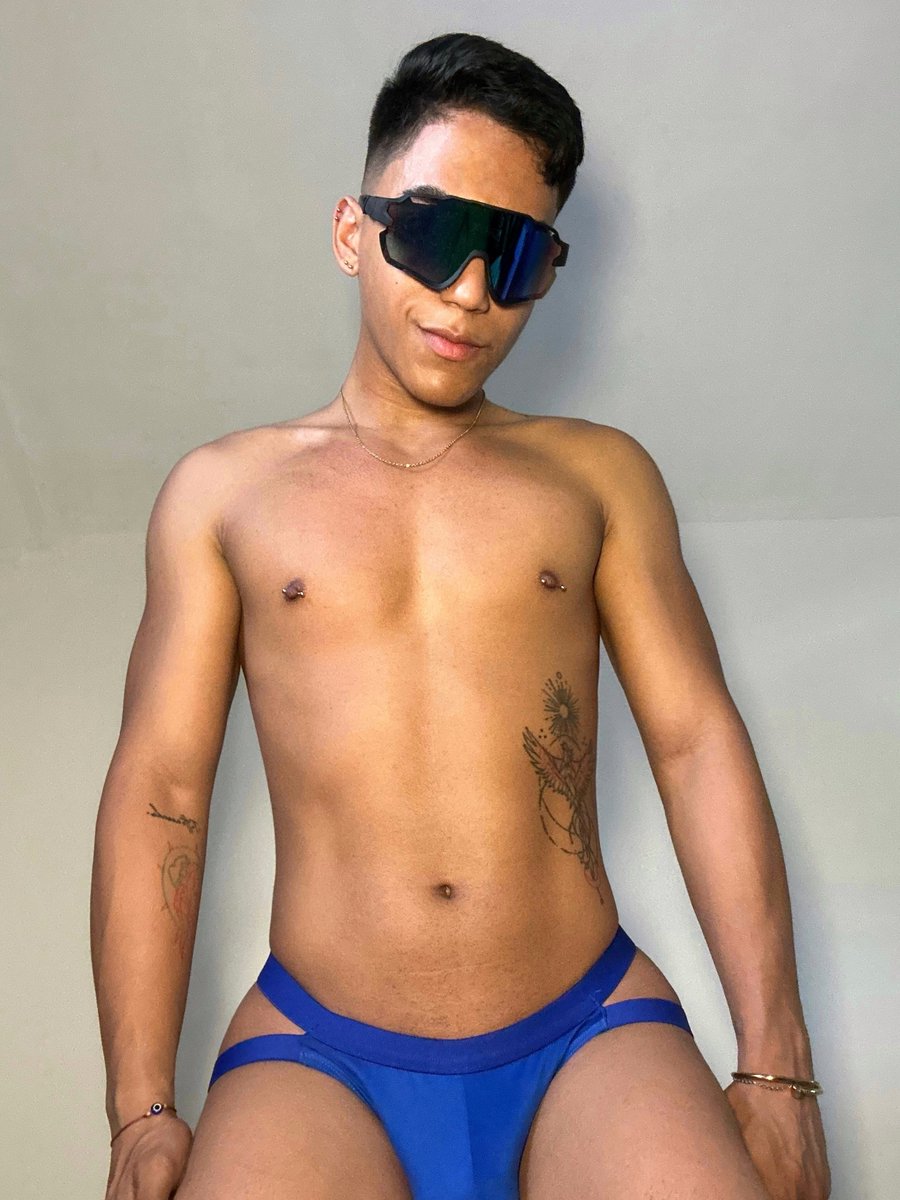 RedRushX's tweet photo. 🚨 Limited Time Offer 🚨
Unlock ALL my exclusive content for only $4.50 😈🔥
10% OFF just for now 👀💋

Come see what everyone’s obsessed with 😏
https://t.co/O7sm6iMvJf https://t.co/bOuI5EyVQP