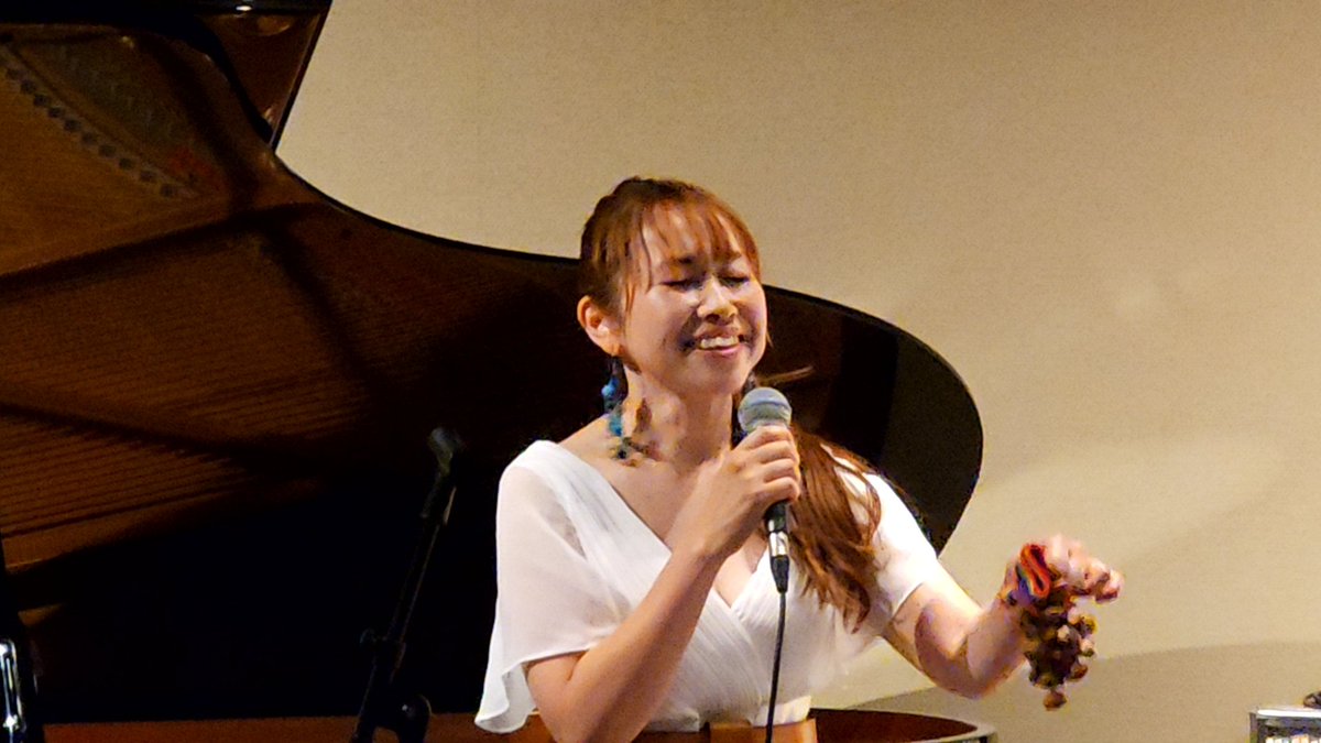 codefurukawa's tweet photo. 瀬織津－seoritsu－Live

美帆ちゃんにお誘い頂いて瀬織津さんのLive に参加しました😄

お洒落な空間と、手練れのメンバーさんの素敵な演奏、そして本当に久しぶりの美帆ちゃんの美声に酔いしれました😍

いろんなジャンルの唄を、曲に合わせて声色を自由に操る美帆ちゃんは素晴らしかったです✨ https://t.co/NctHmJNh6h