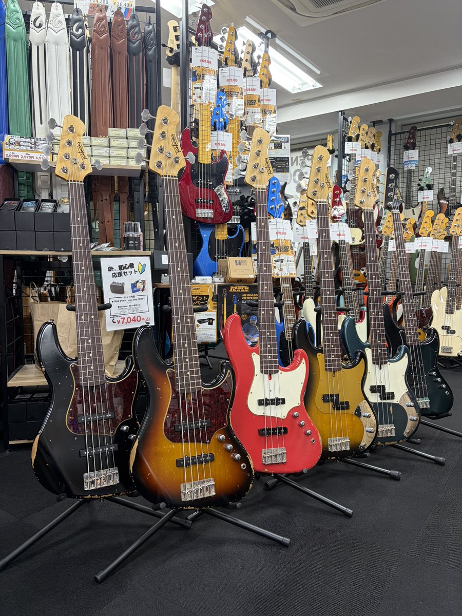 GIB_Yokohama's tweet photo. 【OPEN】
本日も元気に営業しております!!
Tsubasa guitar大量に入荷しました!🔥
皆さまのご来店心よりお待ちしております!
【出勤スタッフ】
山路
平山
大島
久保田 https://t.co/r7JNSnve22