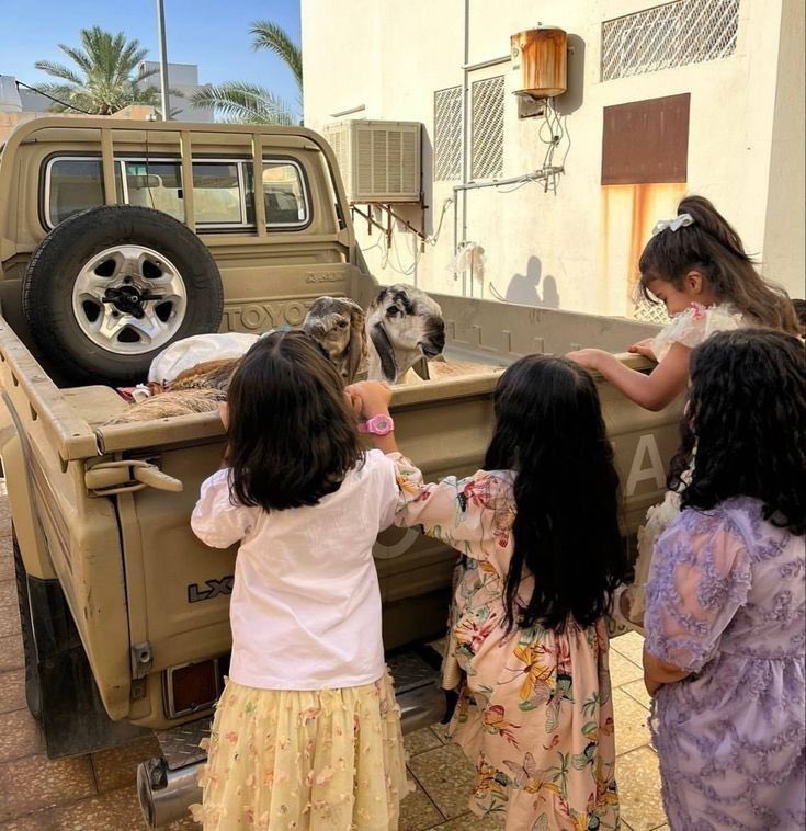 step9u's tweet photo. @Mobily كل عام وانتم بخير 🥳 

@Mobily 

.
.
.
.
#عيد_الاضحى_المبارك 
#خطى_أقرب
.. https://t.co/Dc6pbQwqwg