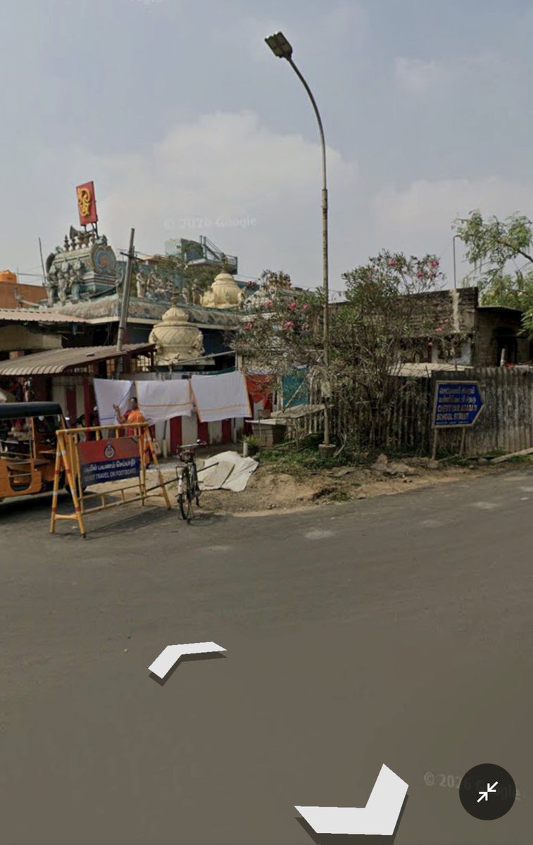 Advocate_B4's tweet photo. @BussyAnand @rhevanth95 MLA Zone11 Ward150 Area 34 many Land, corner of Road &amp; Street, platform all mostly encroached. Now Local Groups &amp; Govt.Officials doing more encroachments

From Ystday it self flag in EBpole &amp; Road
@chennaicorp @sameerangs 
Encroachments is Normal activity? https://t.co/uZwjIeONRM