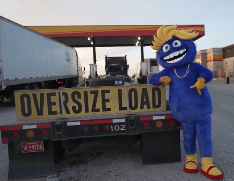 wadoozie's tweet photo. My load is oversized https://t.co/0qZIMbSBEs
